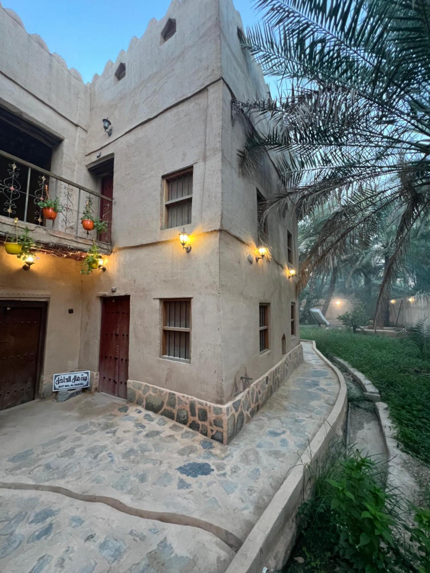 Mall Aldakhil House Al Ḩamrāʼ エクステリア 写真